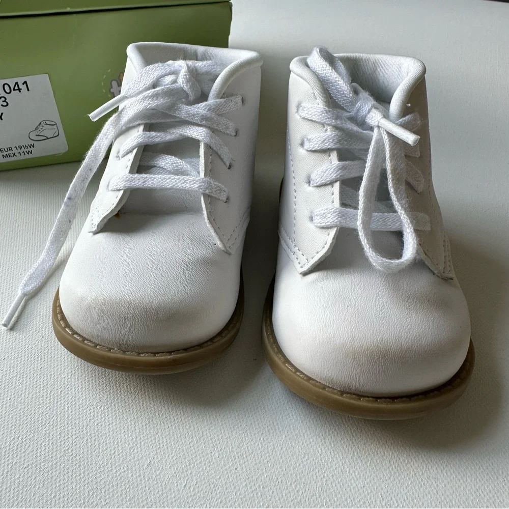 Teeny Toes White Baby Walker Shoes
